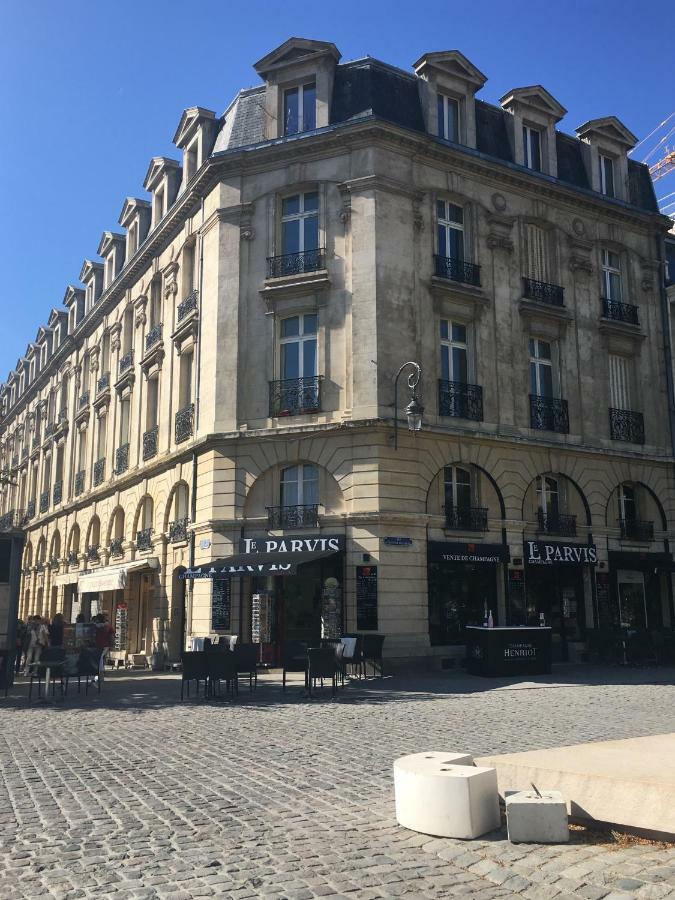 Bedinreims "Burgundy Bottle" 110M2 Exceptional, 4 Chambres Doubles, 2 Bain, Free Park & Wifi, Tout Equipe ภายนอก รูปภาพ